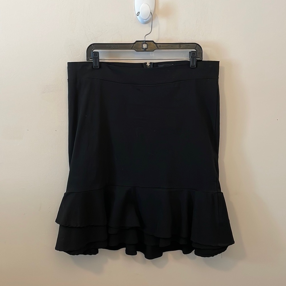 Torrid Black Ruffled Pencil Skirt- Size 18